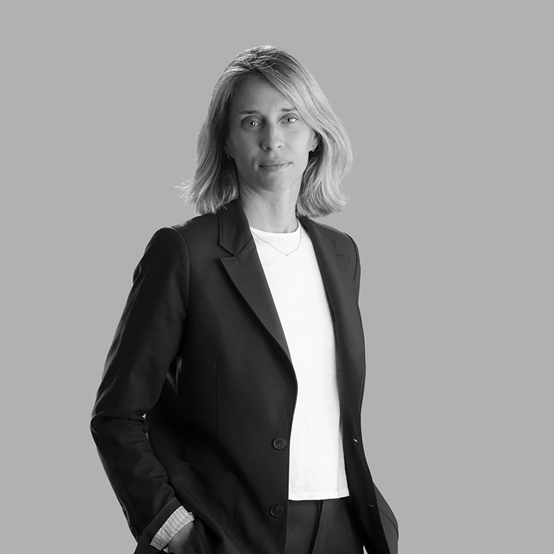 CLAIRE BRIZZI 
